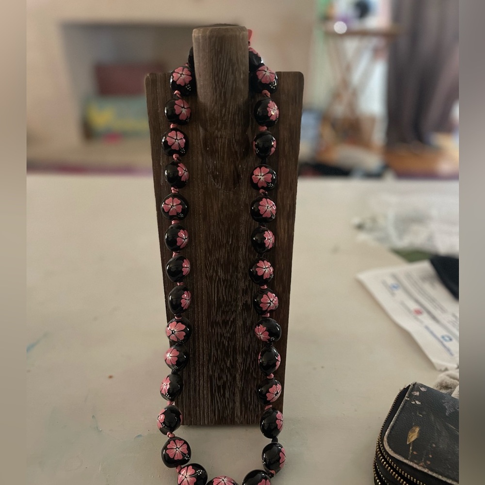 Pretty beaded necklace